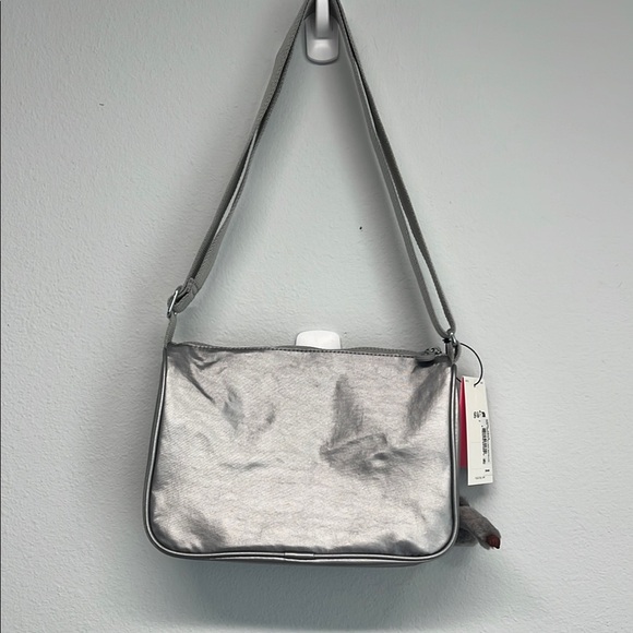 Kipling Silver Crossbody Bag with Iconic Charm “Micah” 🦍 - Picture 8 of 14